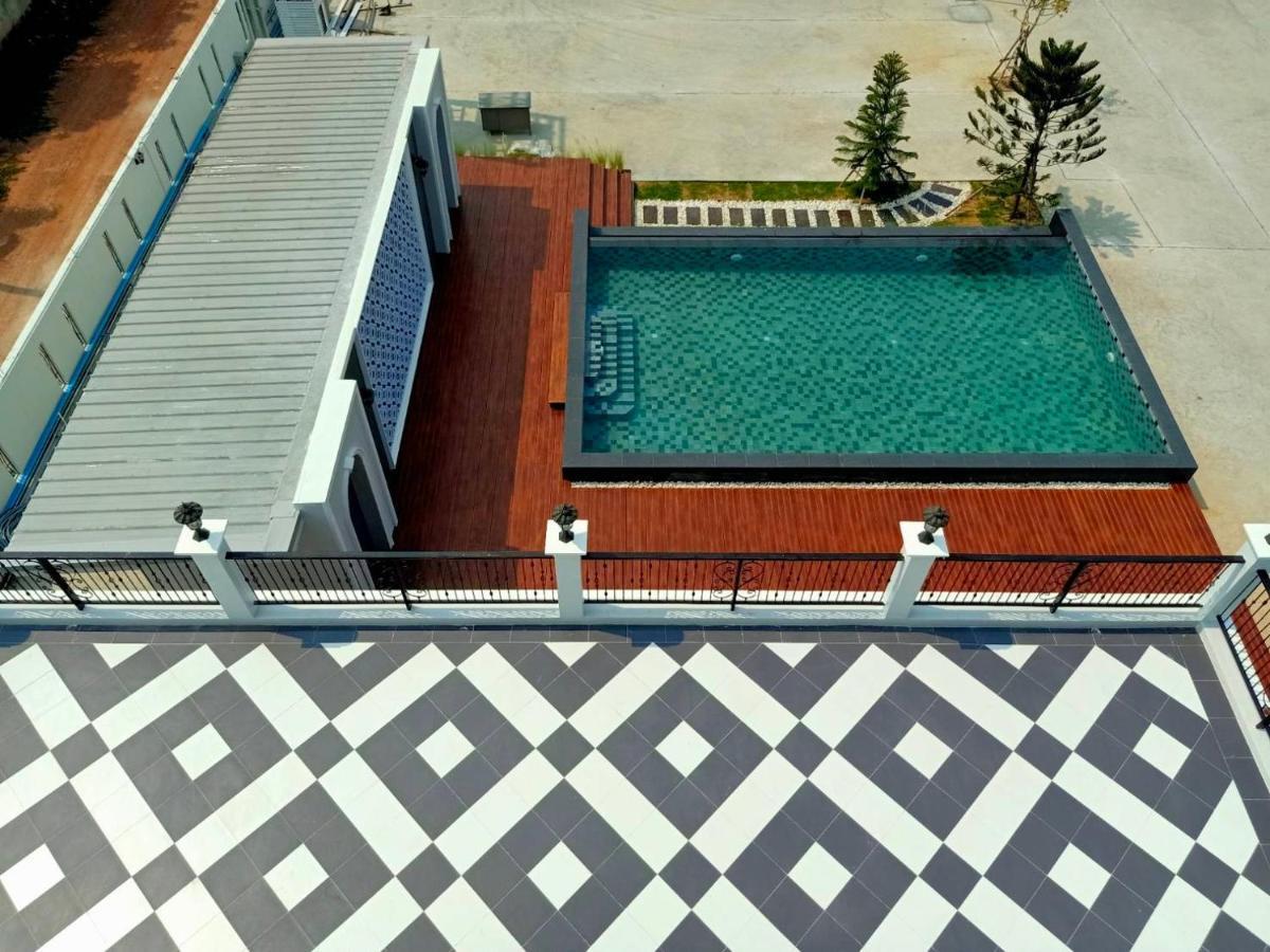 โคโค่ โฮเทล Koco Hotel Nakhon Ratchasima Exterior photo